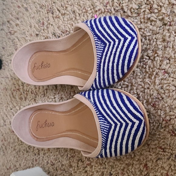 Handmade flats, knitwovwn material blue and white size 11 fits like a 9.5 10 - Picture 2 of 6